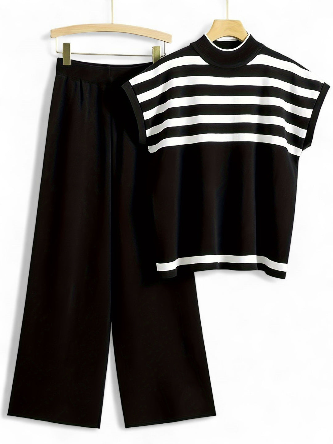 Los Angeles Casual Stripe Outfit